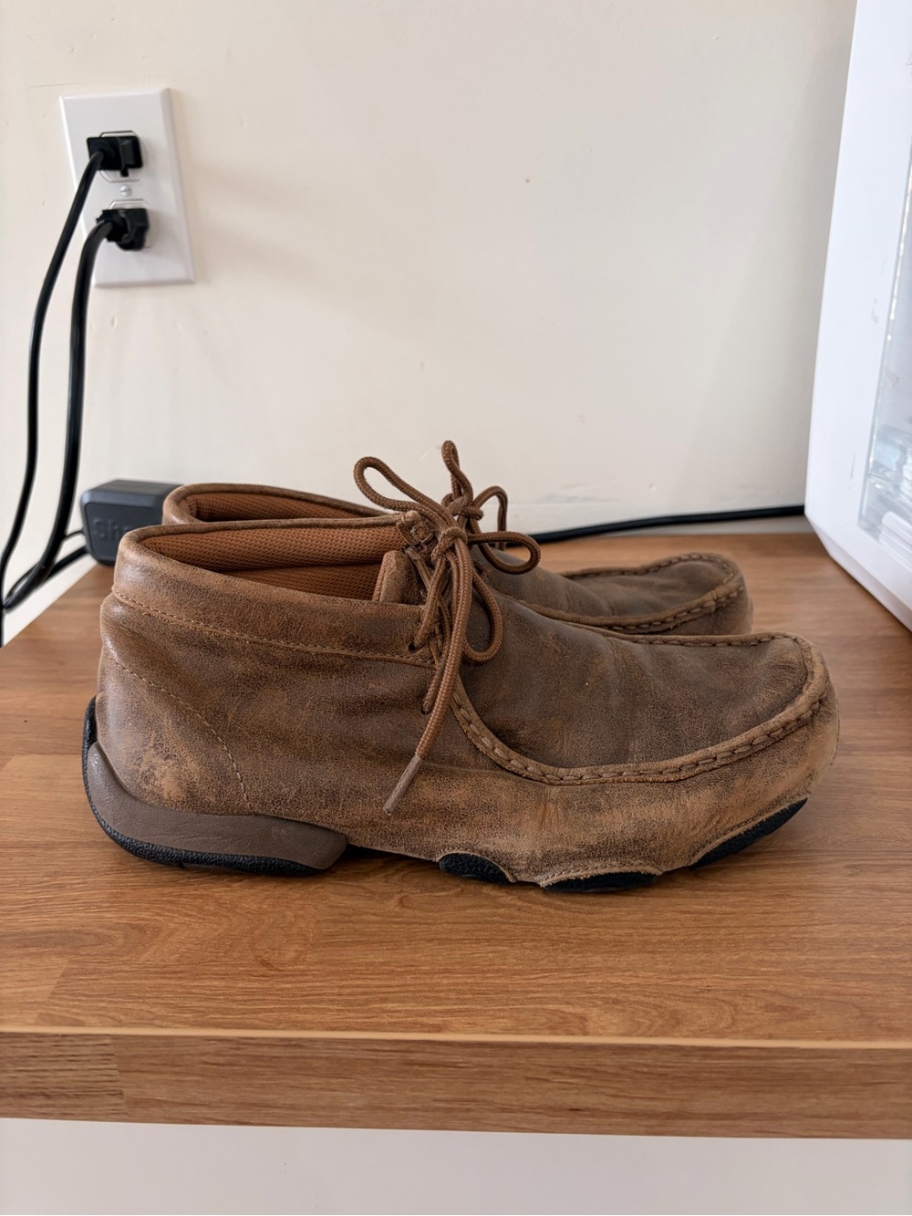 Twisted X Men's Brown Leather Chukka Boots size 8 like new